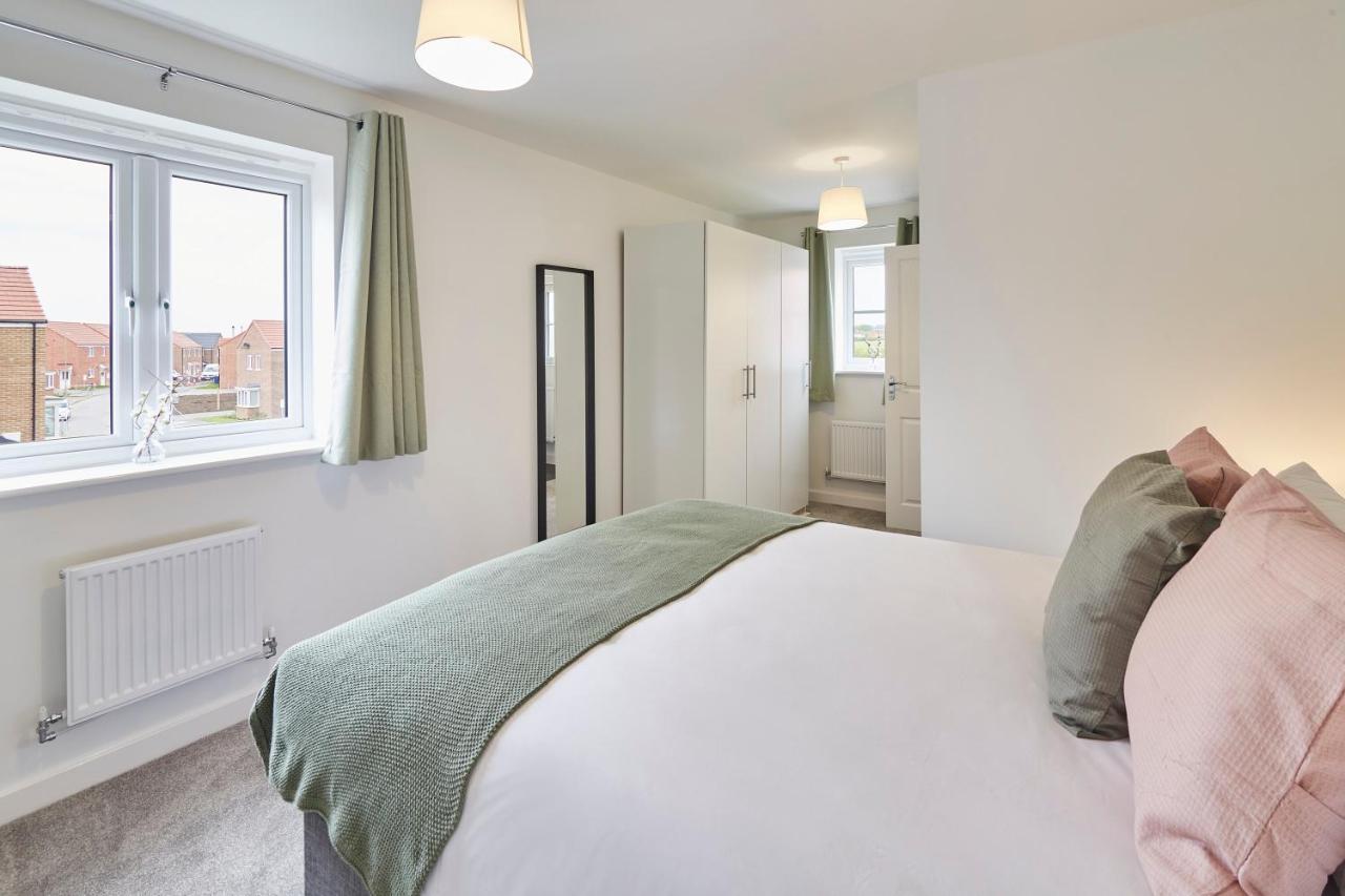 Host & Stay - Cayton Bay Cottage Exteriör bild